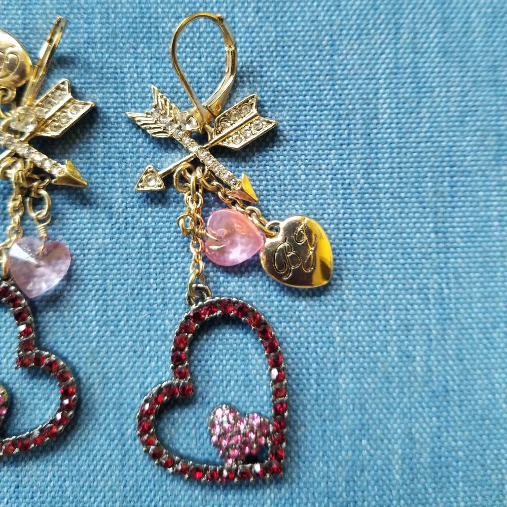 Betsey Johnson Necklace, Earrings, Bracelet "LOVE" Collection - NWOT - Picture 15 of 16